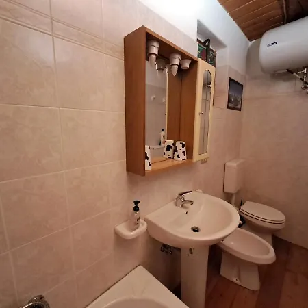 La Casa Nell'airetta Ferienhaus *